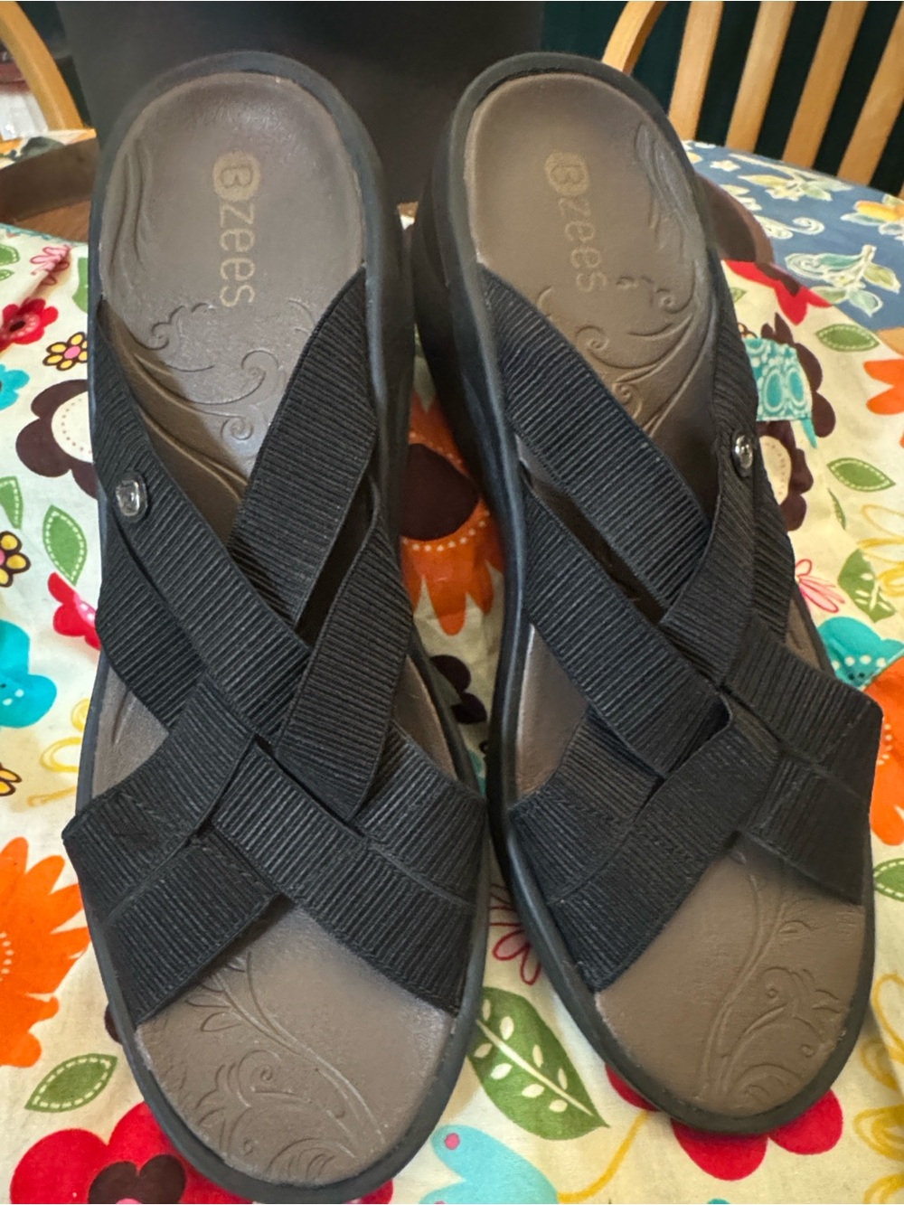 Bzees Slip on Sandals - Picture 2 of 5